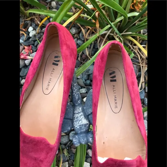 🌸🌈🍀 ALLI Marie Suede Flats