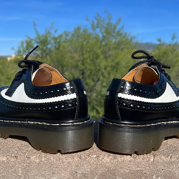 🏴󠁧󠁢󠁥󠁮󠁧󠁿 Dr. Martens MIE Vintage Tuxedo Platform Wingtips / Oxfords UK 3