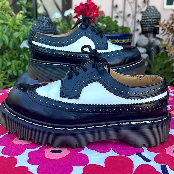 🏴󠁧󠁢󠁥󠁮󠁧󠁿 Dr. Martens MIE Vintage Tuxedo Platform Wingtips / Oxfords UK 3