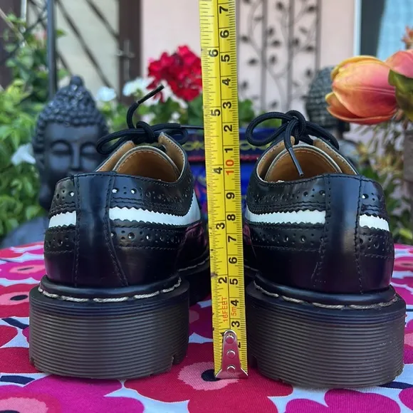 🏴󠁧󠁢󠁥󠁮󠁧󠁿 Dr. Martens MIE Vintage Tuxedo Platform Wingtips / Oxfords UK 3
