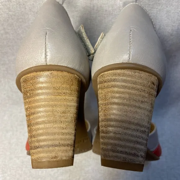 - Fidji Women's leather Sandals Size 38 US-8,5 New