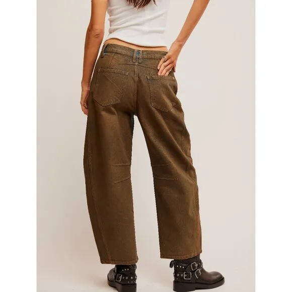 🆕 FREE PEOPLE We The Free Good Luck Coated Barrel Jeans / New Moon