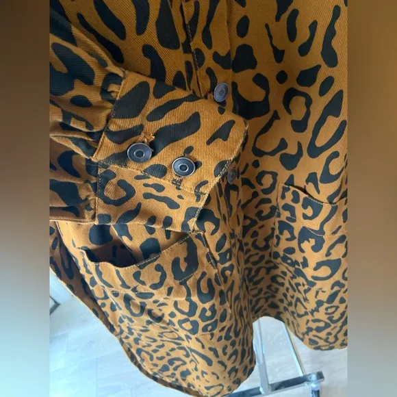 🔖 FUTURE COLLECTIVE Kahlana Barfield Brown x Target Leopard Long Sleeve Dress