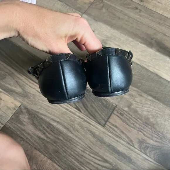 🎉🛍️ MOVING SALE • Valentino Garavani Noir Black Cage ballerina flats 39