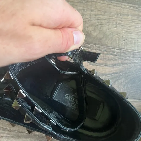 🎉🛍️ MOVING SALE • Valentino Garavani Noir Black Cage ballerina flats 39