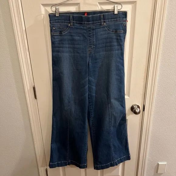 - SpanxSeamed-Front Wide-Leg Jeans size XL