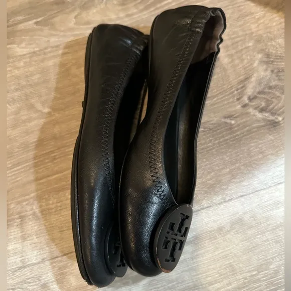 🖤 Tory Burch Reva Black Leather Flats - Size 5M🖤