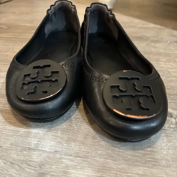 🖤 Tory Burch Reva Black Leather Flats - Size 5M🖤