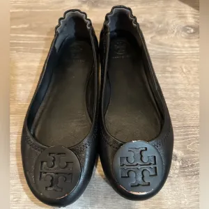 🖤 Tory Burch Reva Black Leather Flats - Size 5M🖤