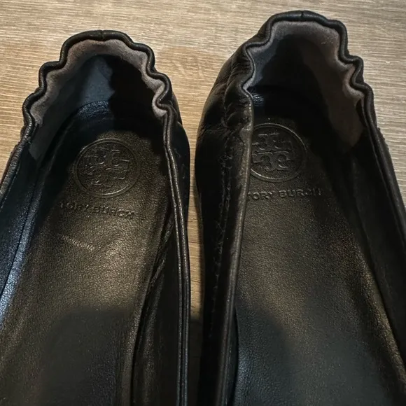 🖤 Tory Burch Reva Black Leather Flats - Size 5M🖤