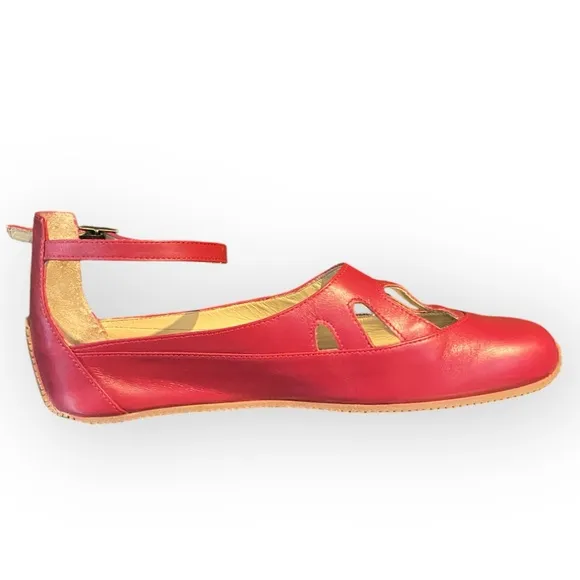 10-029 Giraudon Deep Red Flats