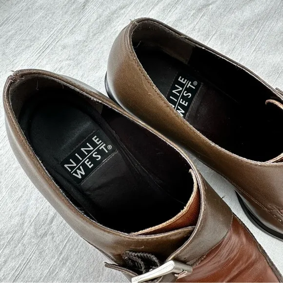 1990s Nine‎ West Vintage Buckle Loafer with Chunky Heel Size 7 Two Tone