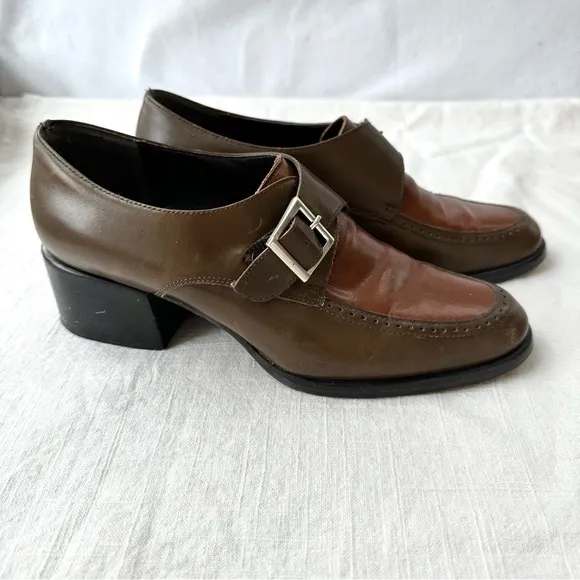 1990s Nine‎ West Vintage Buckle Loafer with Chunky Heel Size 7 Two Tone