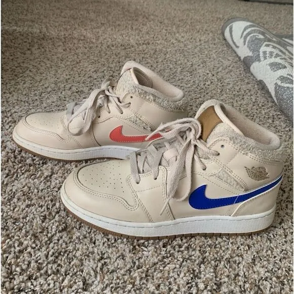 2021 Air Jordan 1 Mid Utility GS Fleece Kids Size 6 Cream Original