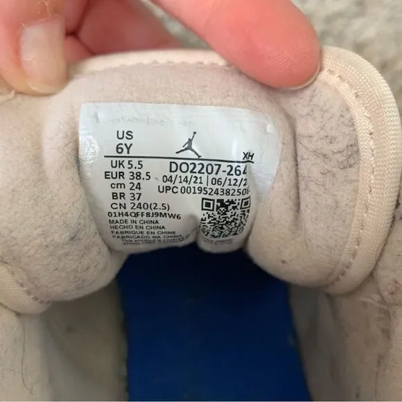 2021 Air Jordan 1 Mid Utility GS Fleece Kids Size 6 Cream Original