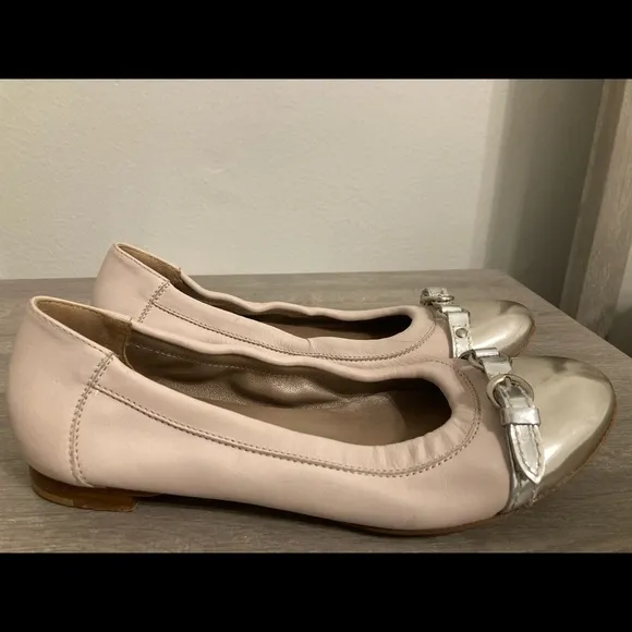 $315 AGL Attilio Giusti Leombruni Ballet Suede Flats Cap Toe Buckle Slv/Tan sz 7