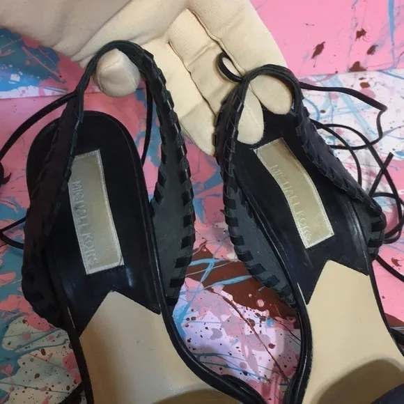 6 Michael Kors Collection Ankle Wrap SAndals Guc