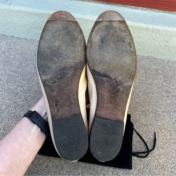 $995~CHANEL~Ballerinas Black/Tan Leather CC Logo Cap-Toe Ballet Flats~7.5/8/38.5