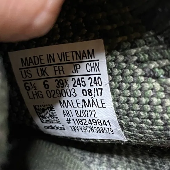 ADIDAS men’s green camo NMD Primeknit sneakers 6.5