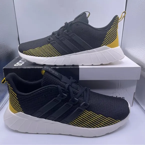 ADIDAS mens trail running sneakers Size 10 “Questar Flow”