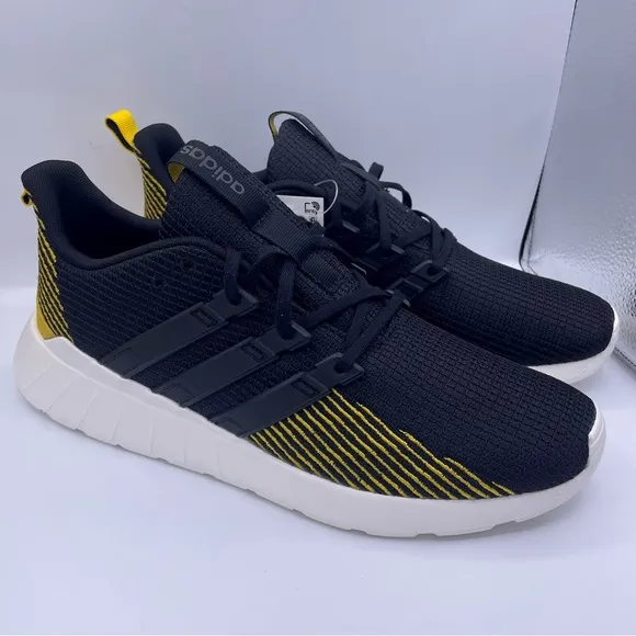 Adidas Questar Flow trail running mens sneakers Size 10