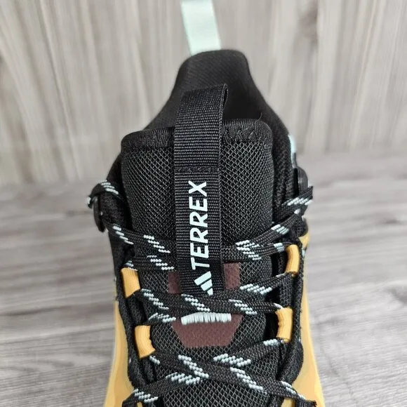 Adidas Terrex Free Hiker 2.0 GTX Gore-Tex Hiking Trail Shoe Boot Women's Size 8