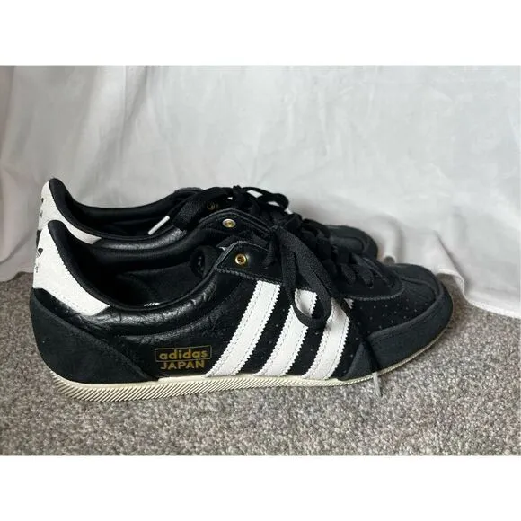 Adidas Women's Core Black Japan Lace Up Leather Low Top Sneakers Size 9.5 NWOT