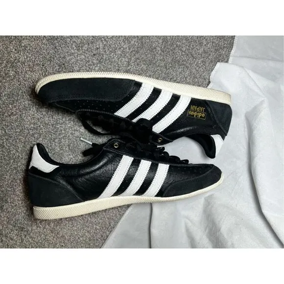 Adidas Women's Core Black Japan Lace Up Leather Low Top Sneakers Size 9.5 NWOT