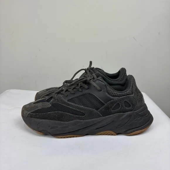 Adidas Yeezy Boost 700 Utility Black Sneakers Shoes Men's 9 Streetwear
