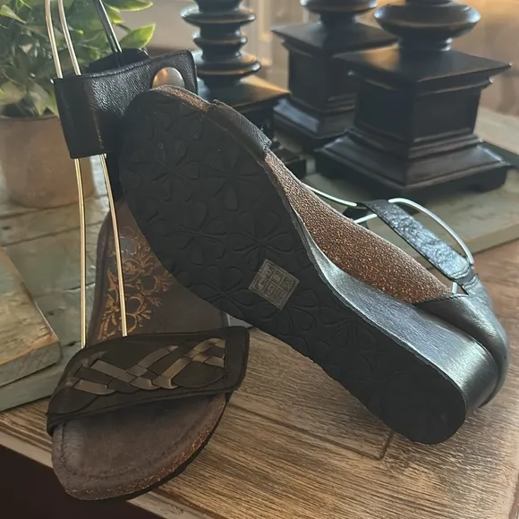 Aetrex Ankle Wrap black Sandals size 38 7.5/8 New without Box