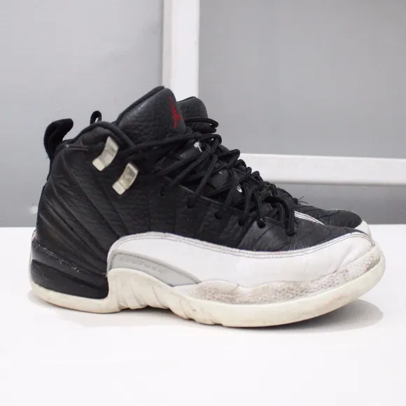 Air Jordan 12 Retro Black White Silver Sneakers 153265-006 Kids 4Y