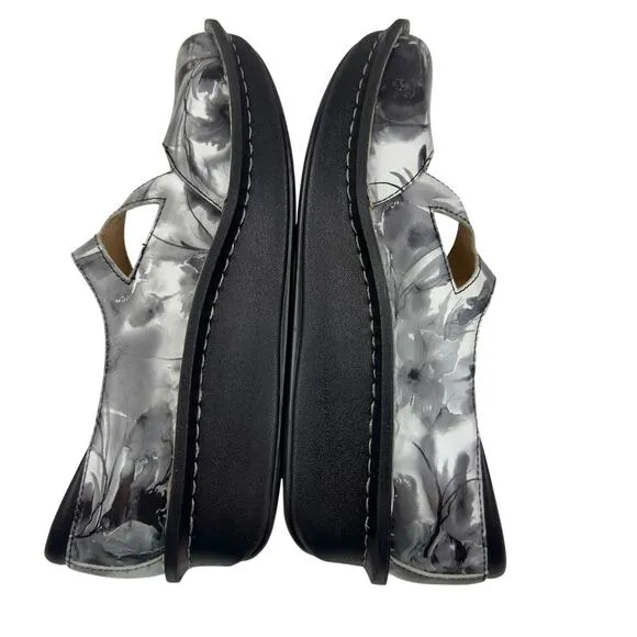 Alegria Dayna Black &amp; White Floral Watercolor Mary Jane Comfort Flats Women's 9