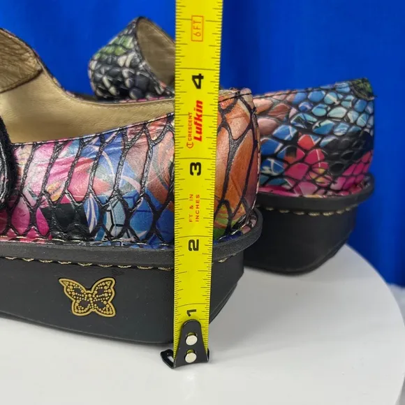 |•ALEGRIA•| Gorgeous Floral Reptile Platform Mary Jane Flats Leather Size 7-7.5