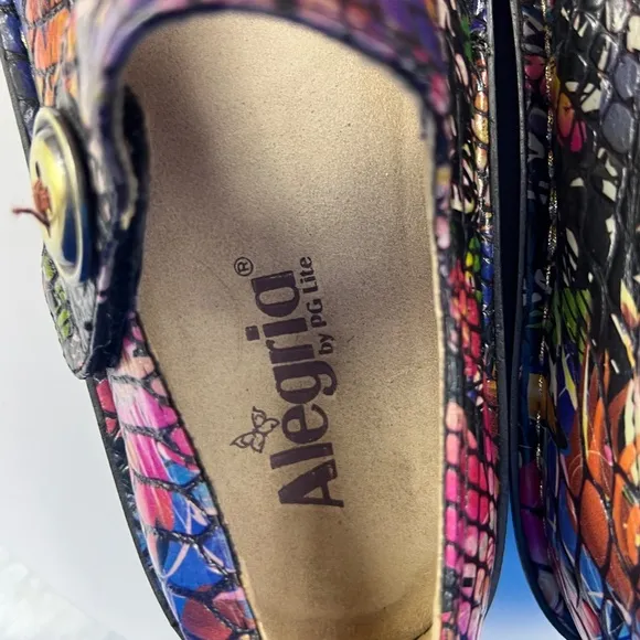 |•ALEGRIA•| Gorgeous Floral Reptile Platform Mary Jane Flats Leather Size 7-7.5