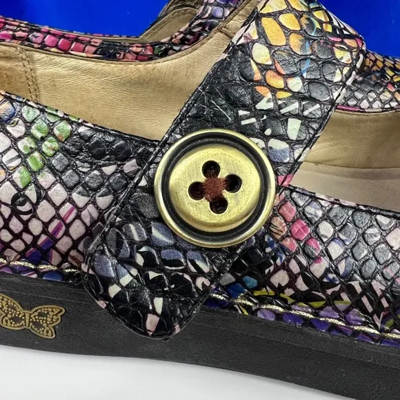 |•ALEGRIA•| Gorgeous Floral Reptile Platform Mary Jane Flats Leather Size 7-7.5
