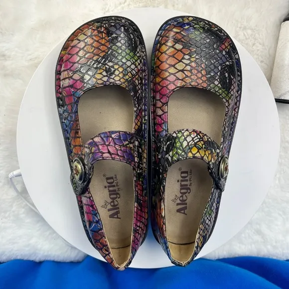 |•ALEGRIA•| Gorgeous Floral Reptile Platform Mary Jane Flats Leather Size 7-7.5