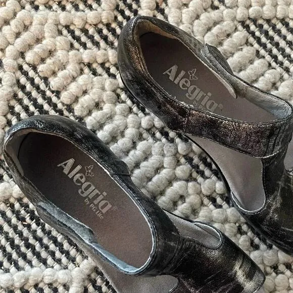 Alegria Women’s Riki T-Strap Leather Sandals Size 37 in Silver