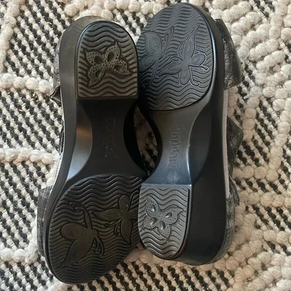 Alegria Women’s Riki T-Strap Leather Sandals Size 37 in Silver