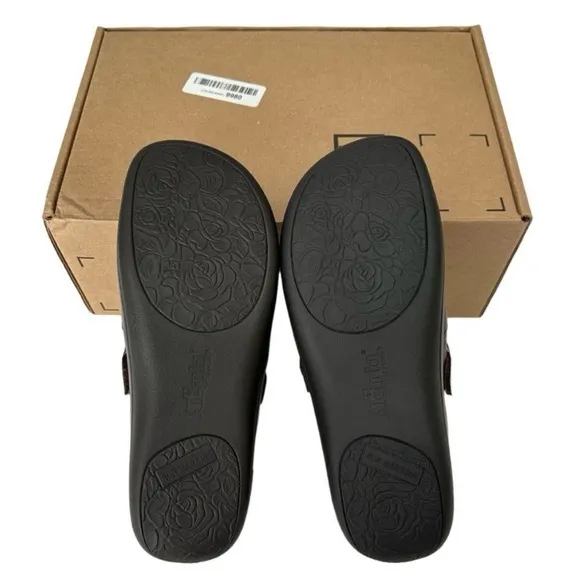 Algeria Floral Embossed Flutter Chocolate Brown Loafer Clogs 38 U.S. 8 - 8.5