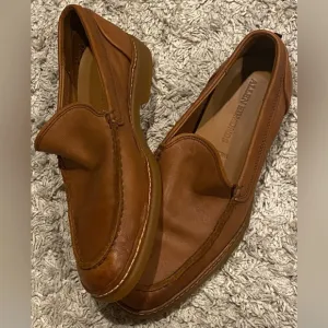 Allen Edmonds WILDER Venetian Leather Loafer Slip-On **DISCONTINUED**