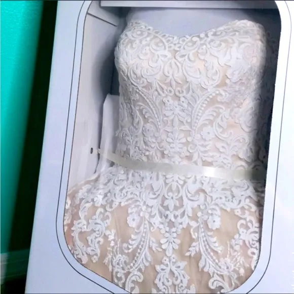 Allure wedding dress
