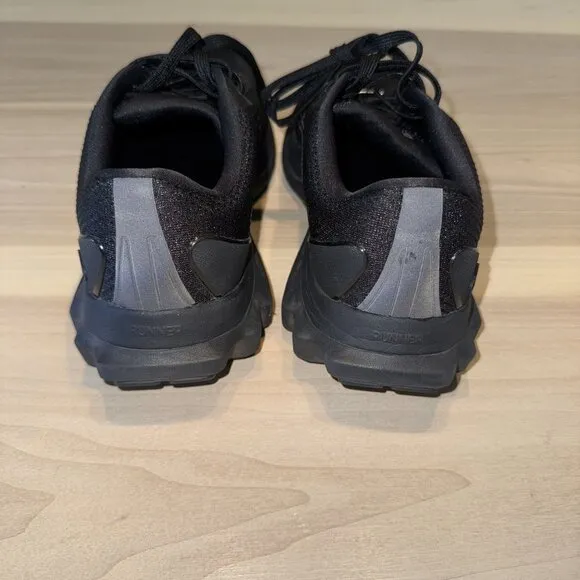 ALO Yoga Alo Runner Black/Black Lace-Up Running Sneakers Men's 8 Women's 9.5