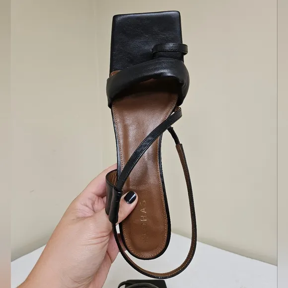Alohas 42 Asymmetric Square Strap Sandals Black Leather Kitten Heels