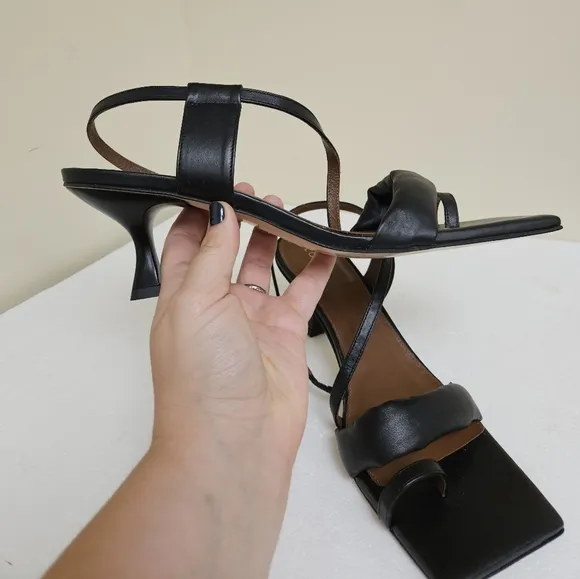 Alohas 42 Asymmetric Square Strap Sandals Black Leather Kitten Heels