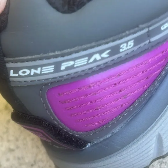 Altra Lone Peak 3.5 Trail Running Sneaker Fuschia/Grey Size 9