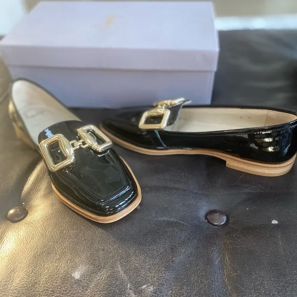 Amalfi by Rangoni Slip On Loafers