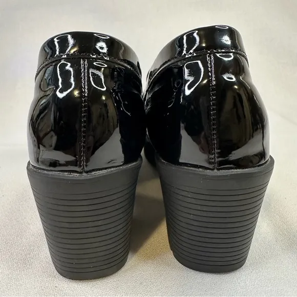 Ann’s Poetry Card Patent Heeled Tassel Loafers Black 7