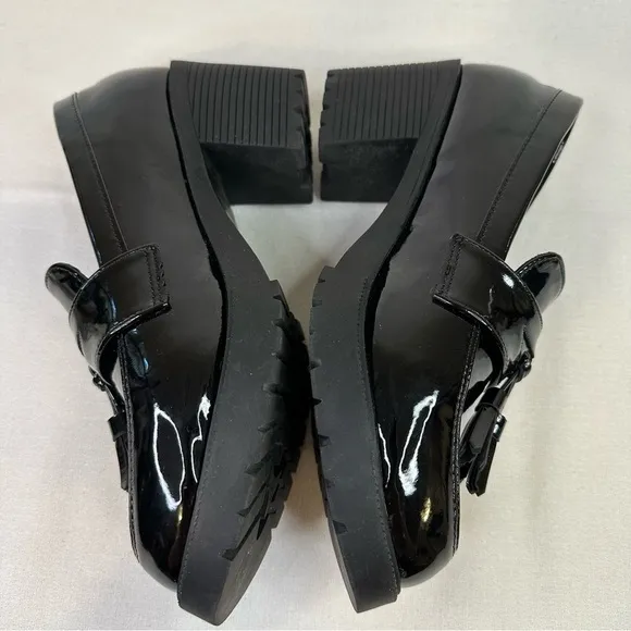 Ann’s Poetry Card Patent Heeled Tassel Loafers Black 7