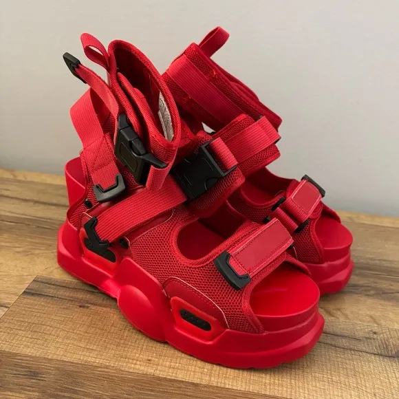 Anthony Wang Platform Buckle Strap Sandals Red