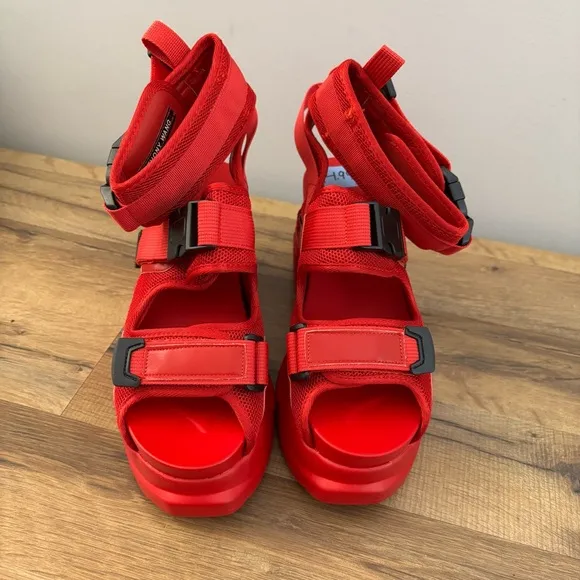 Anthony Wang Platform Buckle Strap Sandals Red